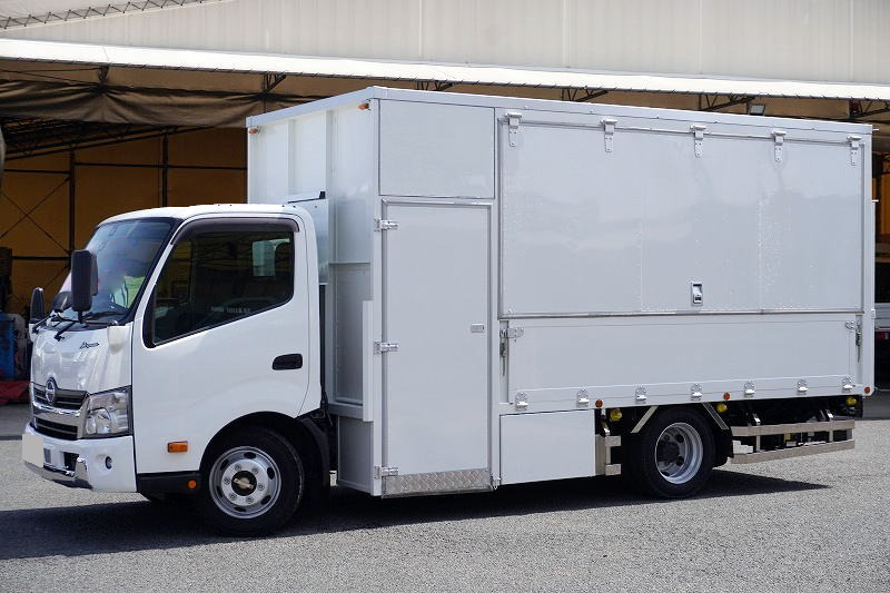 日野 デュトロ 小型 特殊車両