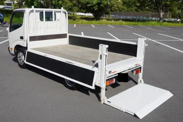 トヨタ トヨエース 小型 平ボディ パワーゲート TKG-XZU605の中古トラック画像7