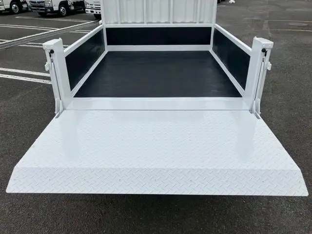 日産 アトラス 小型 平ボディ Wキャブ パワーゲートの中古トラック画像4