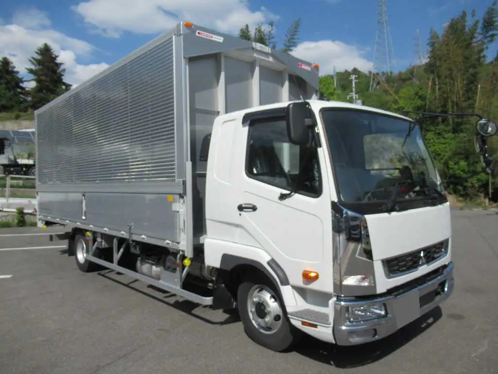 三菱 ファイター 中型/増トン ウイング エアサス ベッドの中古トラック画像3