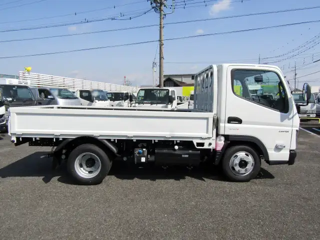 三菱 キャンター 小型 平ボディ 2RG-FBA20 R6の中古トラック画像3