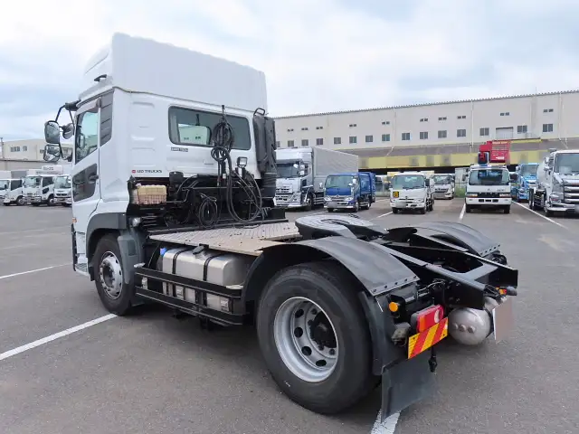 日産UD クオン 大型 トラクター ハイルーフ 1デフの中古トラック画像6