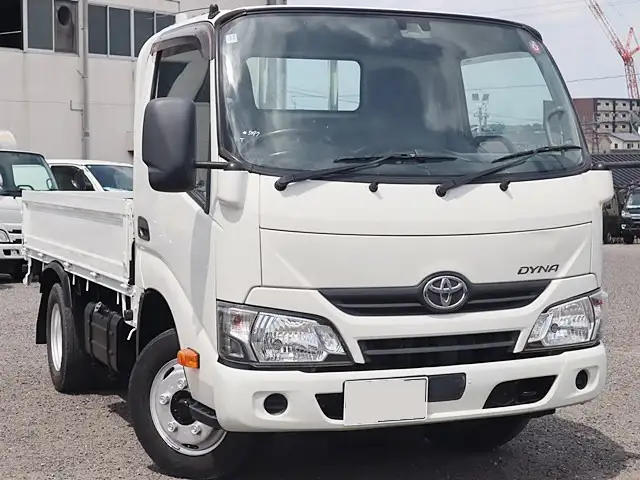 トヨタ ダイナ 小型 平ボディ TPG-XZU605 H30の中古トラック画像2