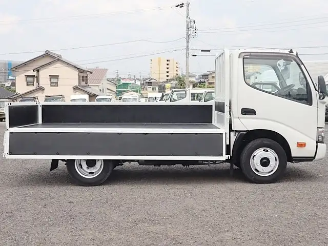 トヨタ ダイナ 小型 平ボディ TPG-XZU605 H30の中古トラック画像6