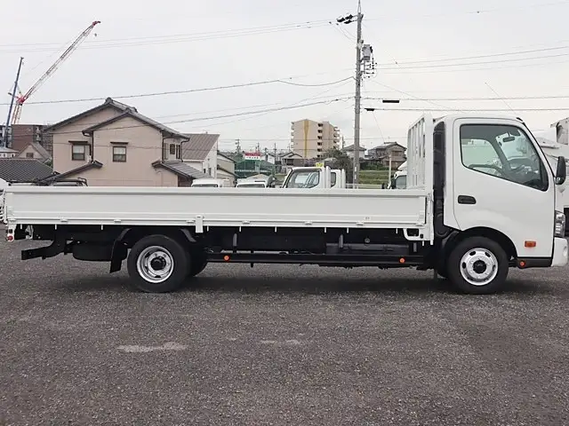 トヨタ ダイナ 小型 平ボディ TPG-XZU722 H31/R1の中古トラック画像3