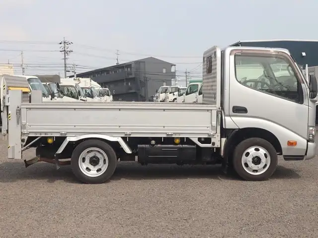 トヨタ ダイナ 小型 平ボディ パワーゲート 床鉄板の中古トラック画像3