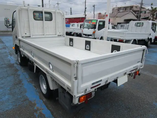 トヨタ ダイナ 小型 平ボディ ABF-TRY220 H27の中古トラック画像4