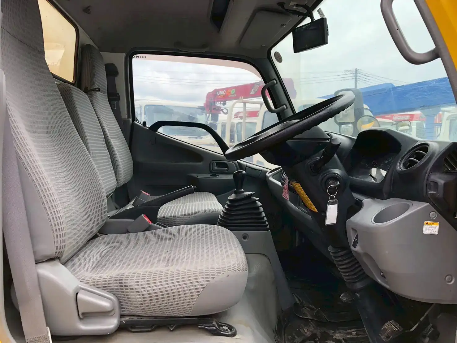 日野 デュトロ 小型 タンク車 TKG-XZU640Fの中古トラック画像11