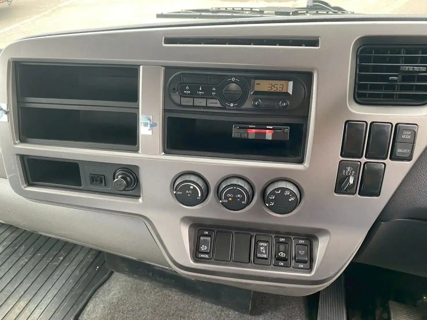 日産UD コンドル 中型/増トン クレーン付 4段 ラジコンの中古トラック画像15