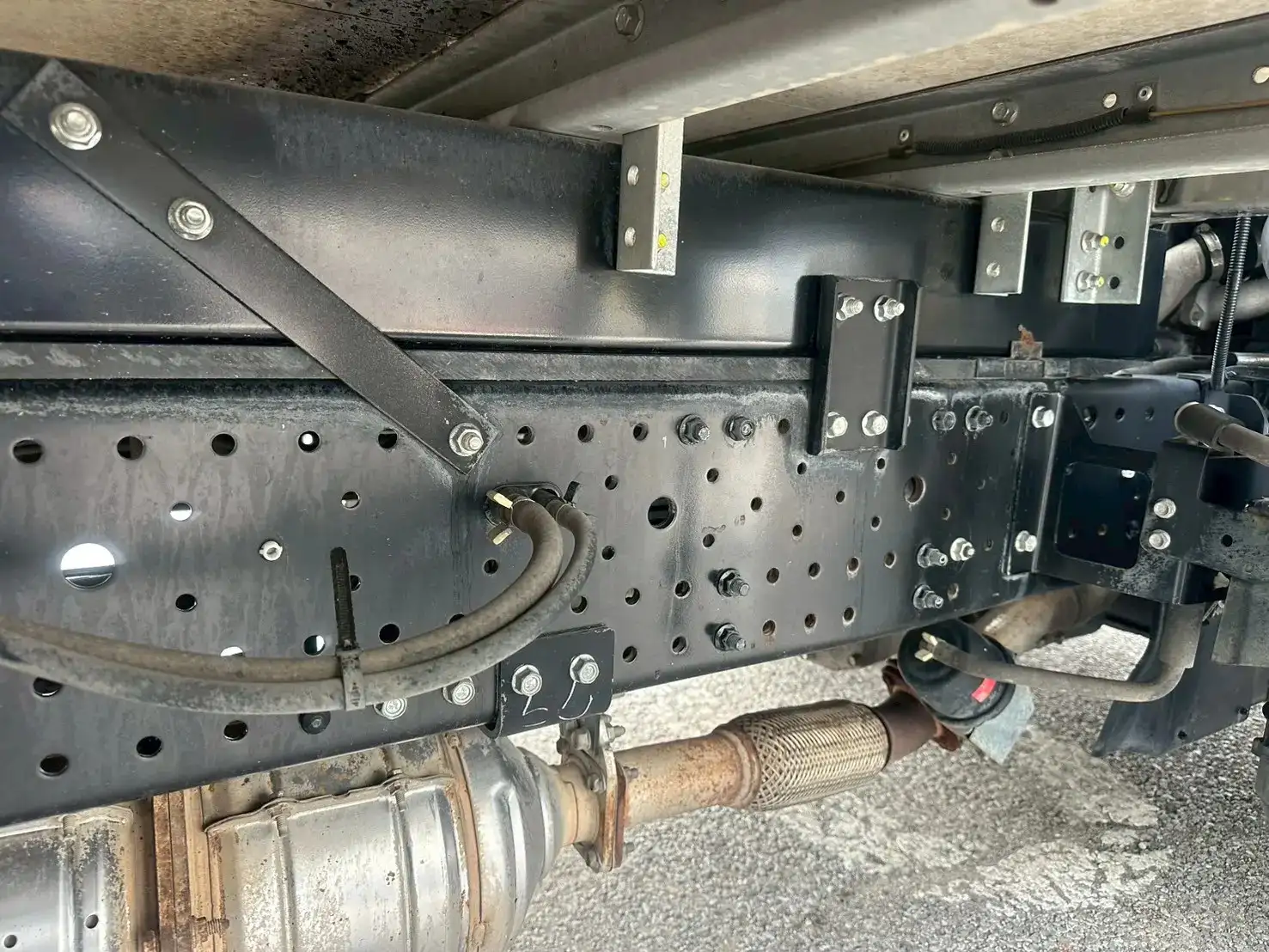 いすゞ エルフ 小型 冷凍冷蔵 低温 2室の中古トラック画像像17