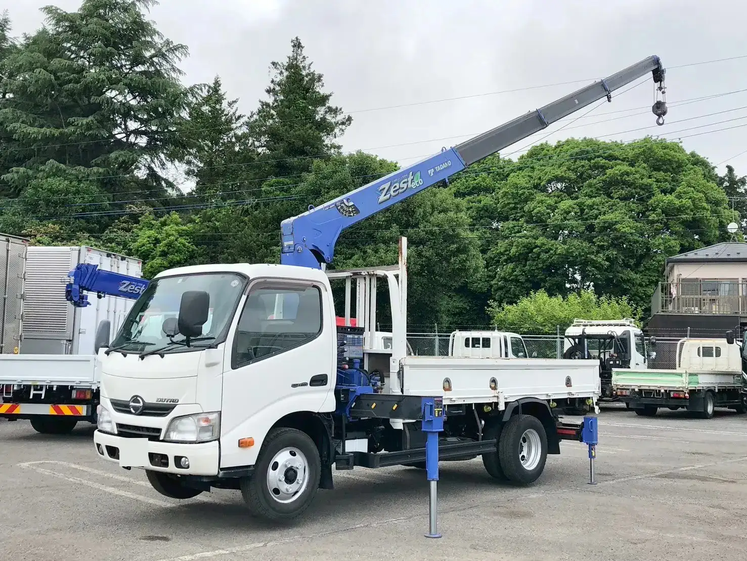 日野 デュトロ 小型 クレーン付 4段 ラジコン｜画像1