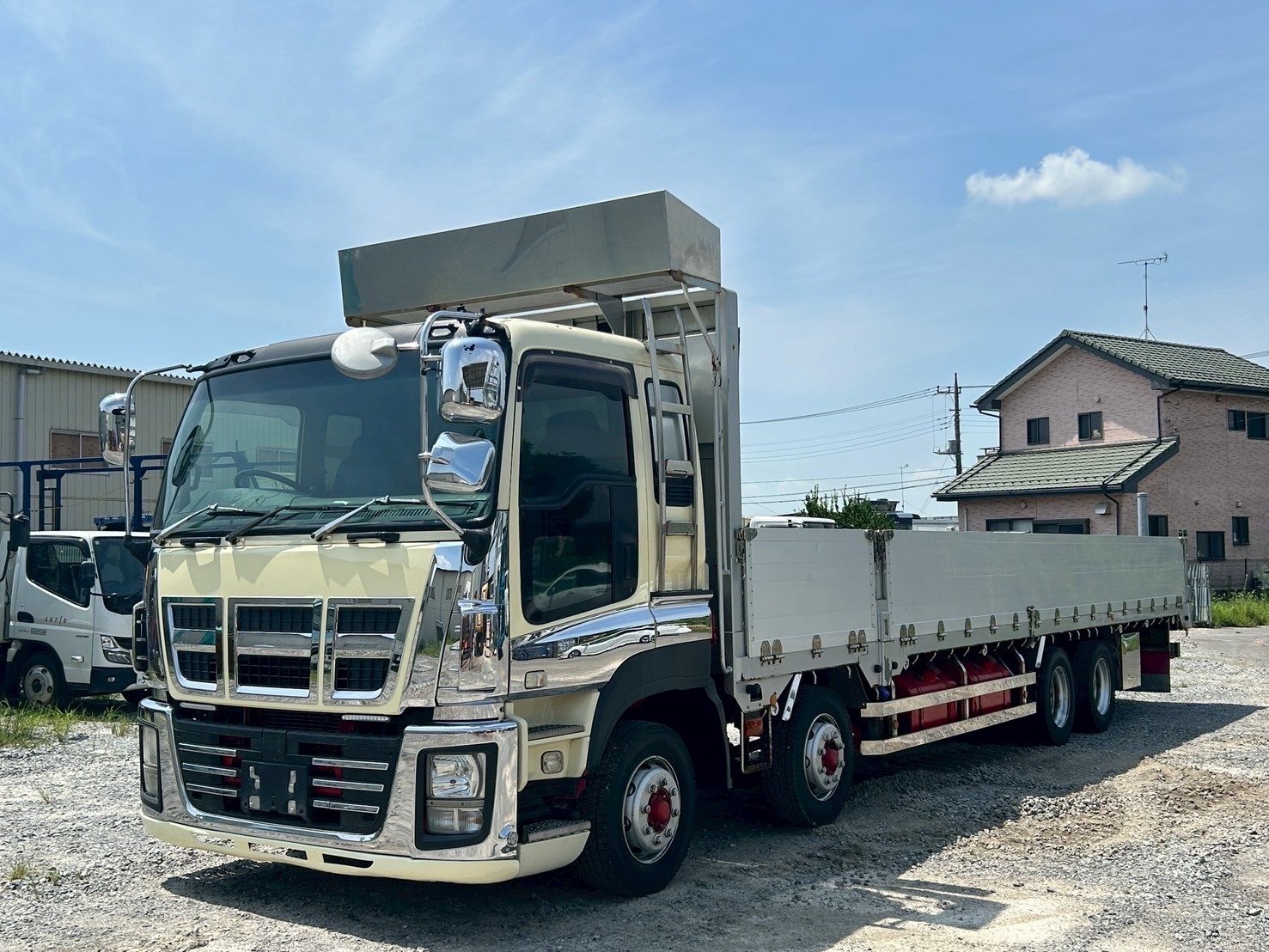 いすゞ ギガ 大型 平ボディ