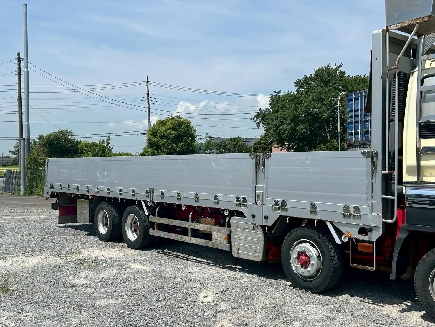 いすゞ ギガ 大型 平ボディ アルミブロック エアサスの中古トラック画像5