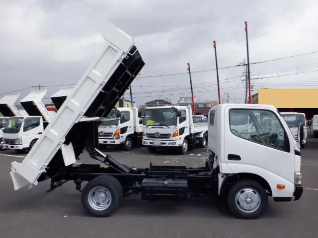 トヨタ ダイナ 小型 ダンプ BKG-XZU554D H23の中古トラック画像5