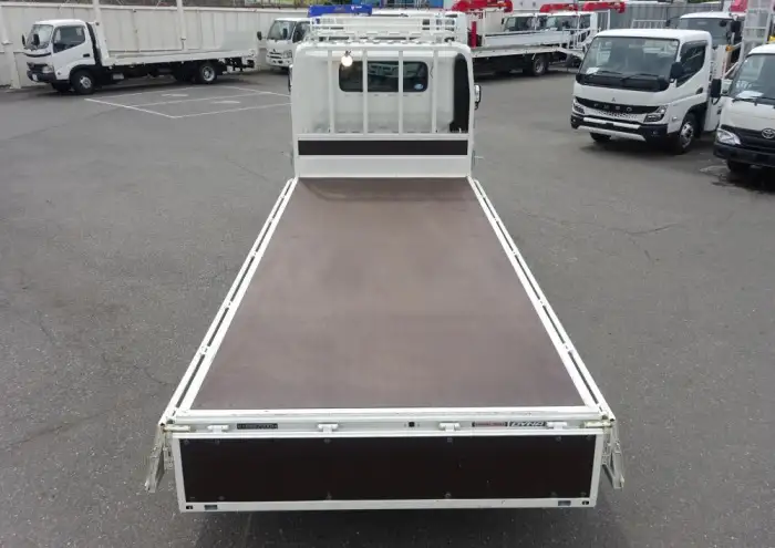 トヨタ ダイナ 小型 平ボディ 2KG-XZU775 R5の中古トラック画像7