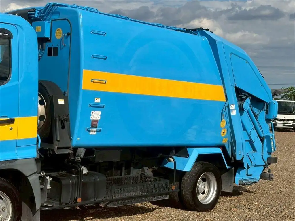 日野 レンジャー 中型/増トン パッカー車 プレス式 2KG-FC2ABAの中古トラック画像5