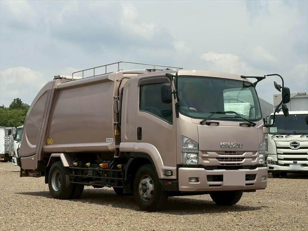 いすゞ フォワード 中型/増トン パッカー車 プレス式 ベッドの中古トラック画像2