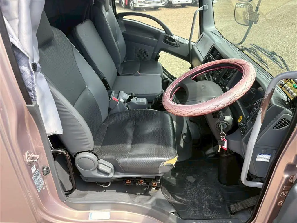 いすゞ フォワード 中型/増トン パッカー車 プレス式 ベッドの中古トラック画像13