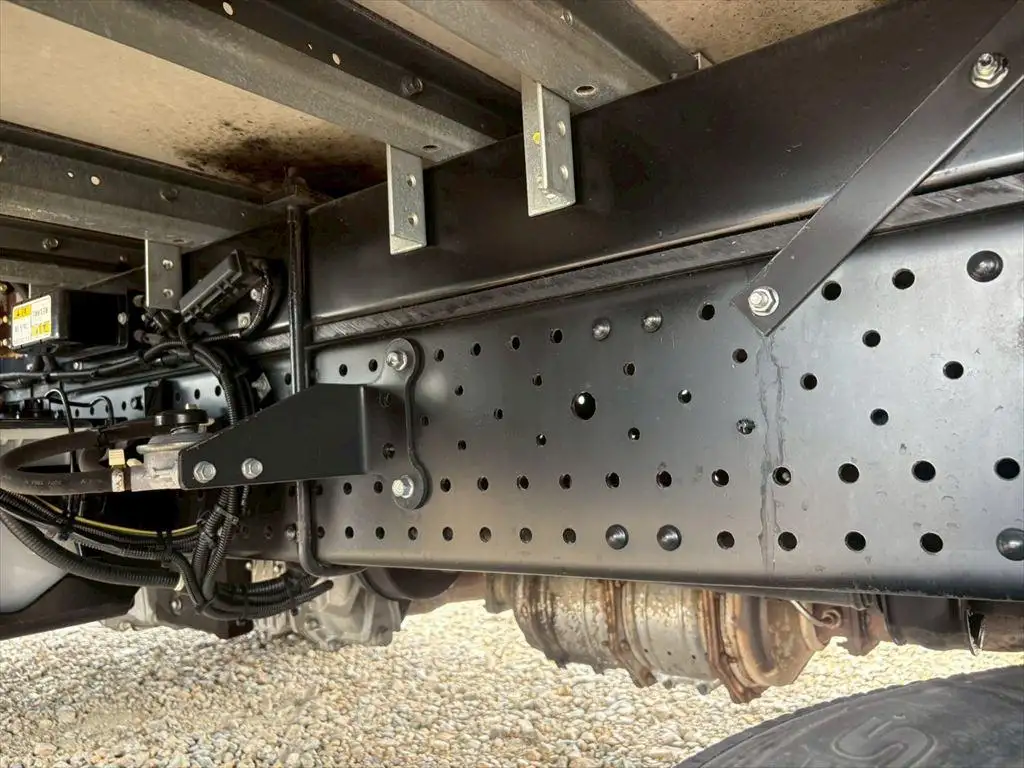 いすゞ エルフ 小型 冷凍冷蔵 低温 パワーゲートの中古トラック画像16