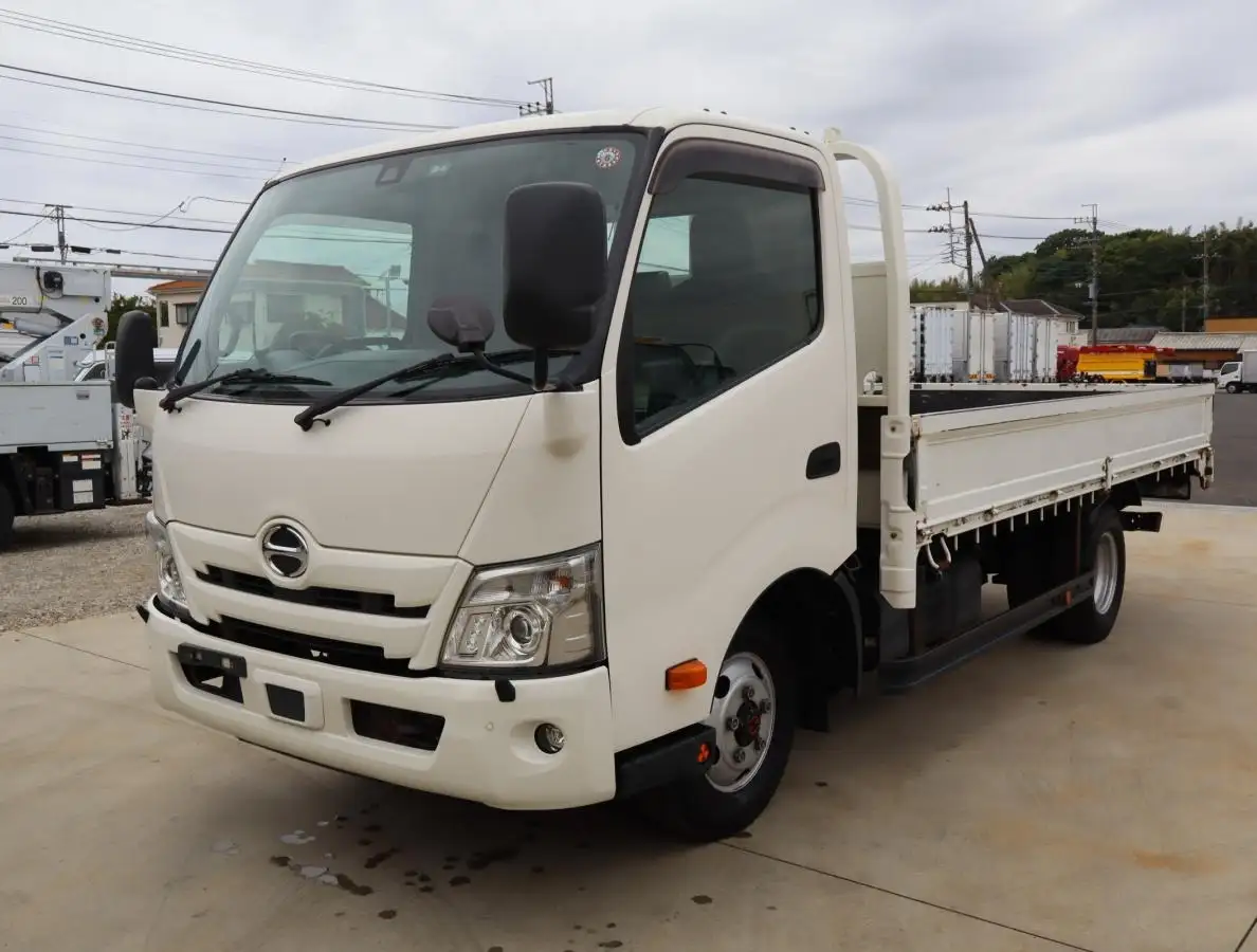 日野 デュトロ 小型 平ボディ 床鉄板 2KG-XZU775M の中古トラック【車両No.188124】