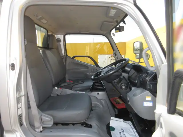 日野 デュトロ 小型 平ボディ 床鉄板 TKG-XZU675Mの中古トラック画像12
