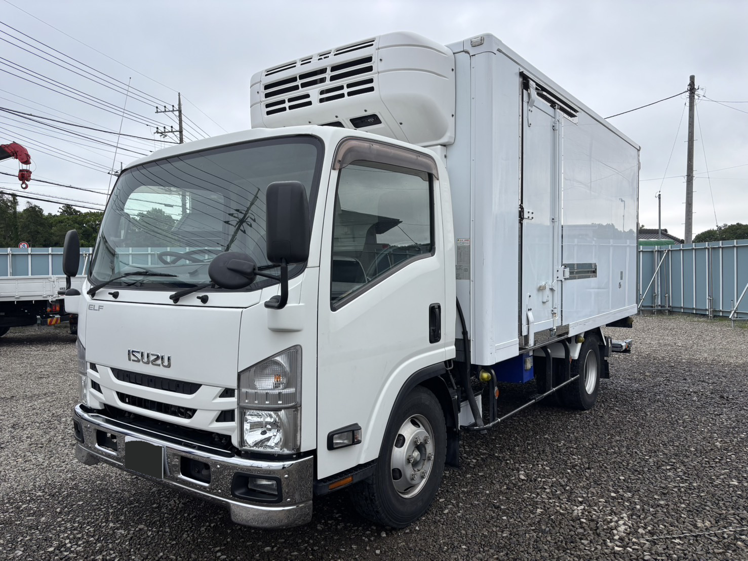 いすゞ エルフ 小型 冷凍冷蔵 低温 スタンバイ の中古トラック【車両No.188117】