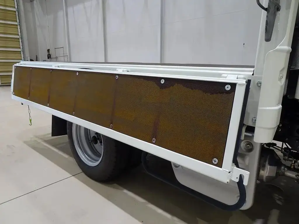 日野 デュトロ 小型 平ボディ Wキャブ 2DG-XZU685Mの中古トラック画像5