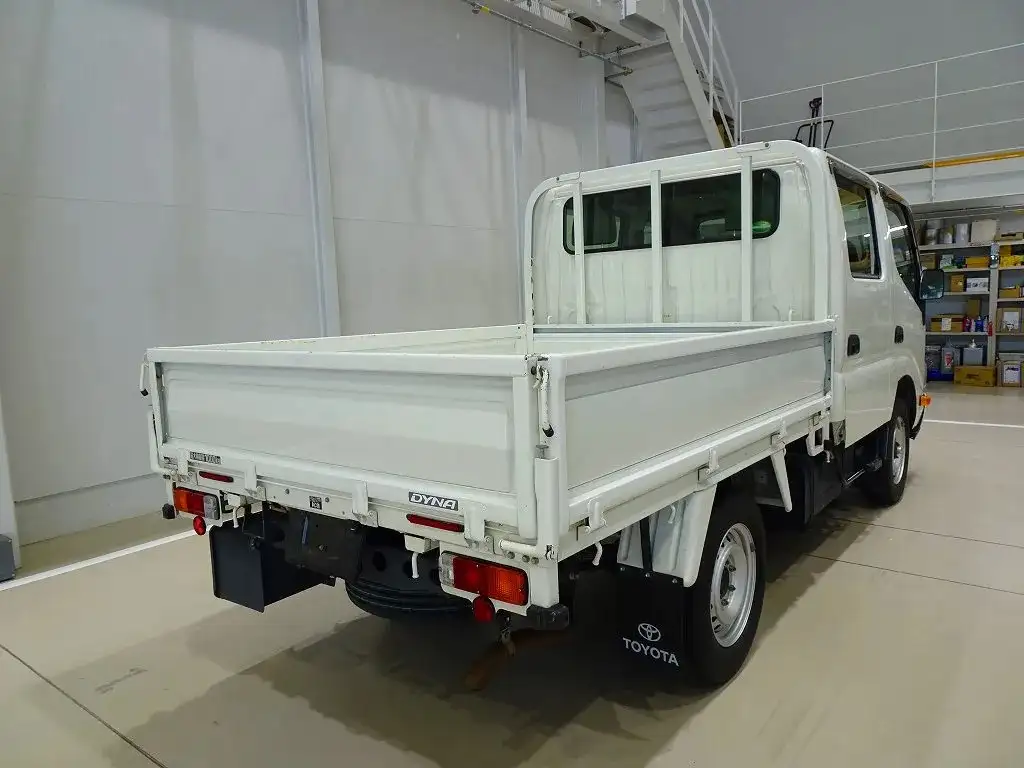 トヨタ ダイナ 小型 平ボディ Wキャブ LDF-KDY281の中古トラック画像2