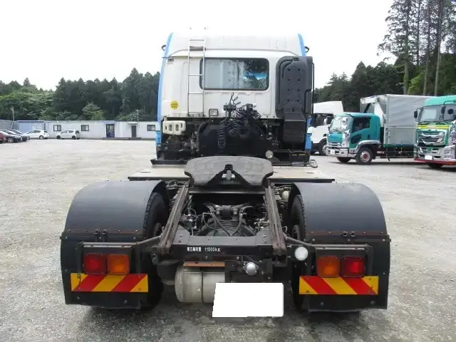 いすゞ ギガ 大型 トラクター ハイルーフ 1デフの中古トラック画像4