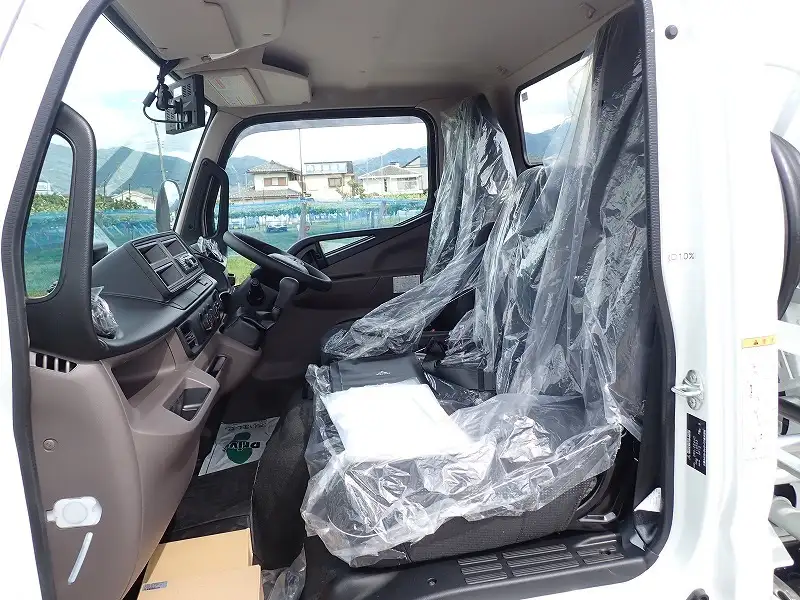 三菱 キャンター 小型 タンク車 ローリー 2RG-FEAV0の中古トラック画像11