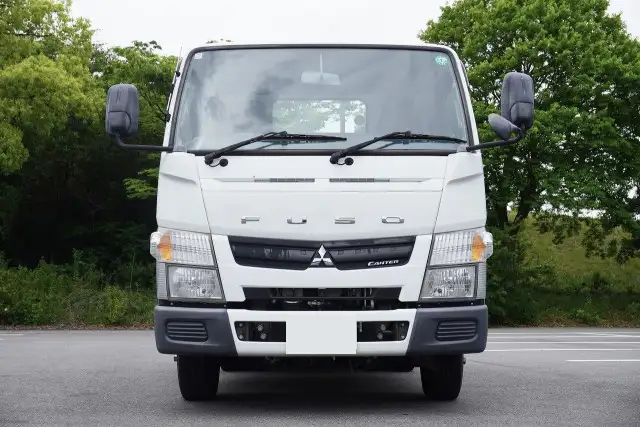 三菱 キャンター 小型 平ボディ TKG-FBA20 H27の中古トラック画像2