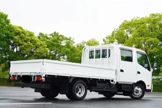 トヨタ トヨエース 小型 平ボディ Wキャブ TKG-XZU710の中古トラック画像3