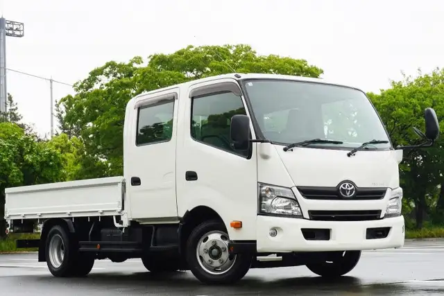 トヨタ トヨエース 小型 平ボディ Wキャブ TKG-XZU710の中古トラック画像2