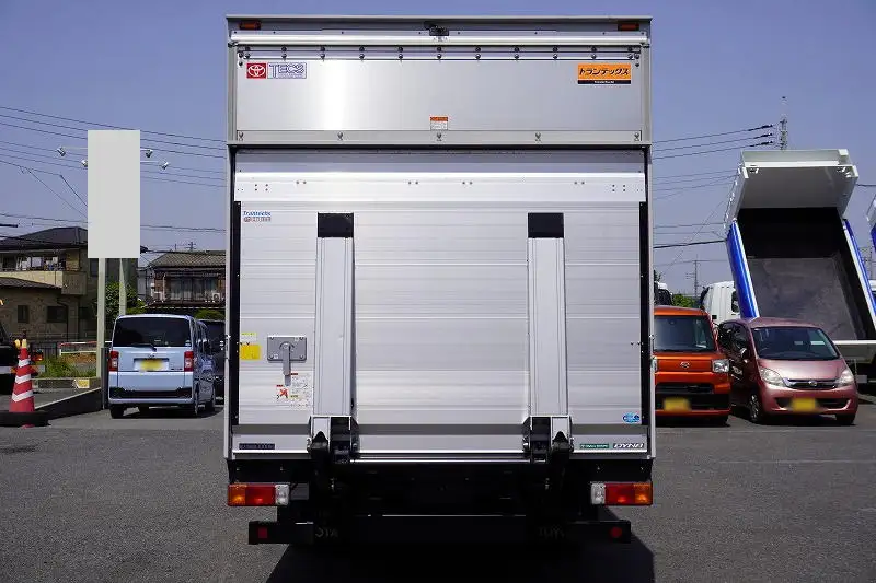 トヨタ ダイナ 小型 アルミバン パワーゲート 2KG-XZU712の中古トラック画像3