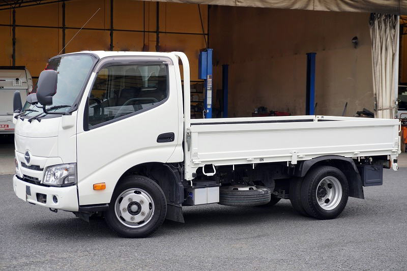 日野 デュトロ 小型 平ボディ 床鉄板 TKG-XZU675M の中古トラック【車両No.188115】