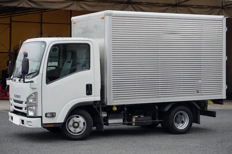 いすゞ エルフ 小型 アルミバン 2RG-NLR88AN R2 の中古トラック【車両No.188260】