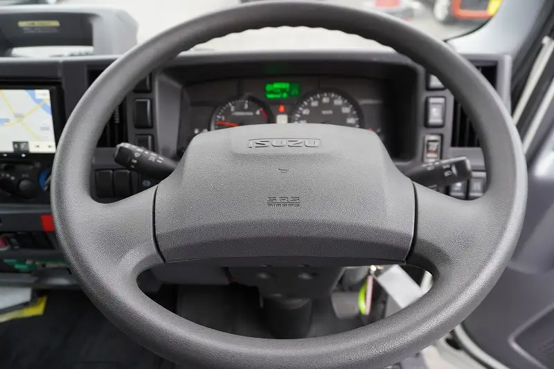 いすゞ エルフ 小型 アルミバン 2RG-NLR88AN R2の中古トラック画像12