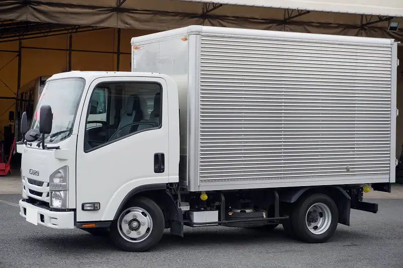 いすゞ エルフ 小型 アルミバン 2RG-NLR88AN R2 の中古トラック【車両No.188257】