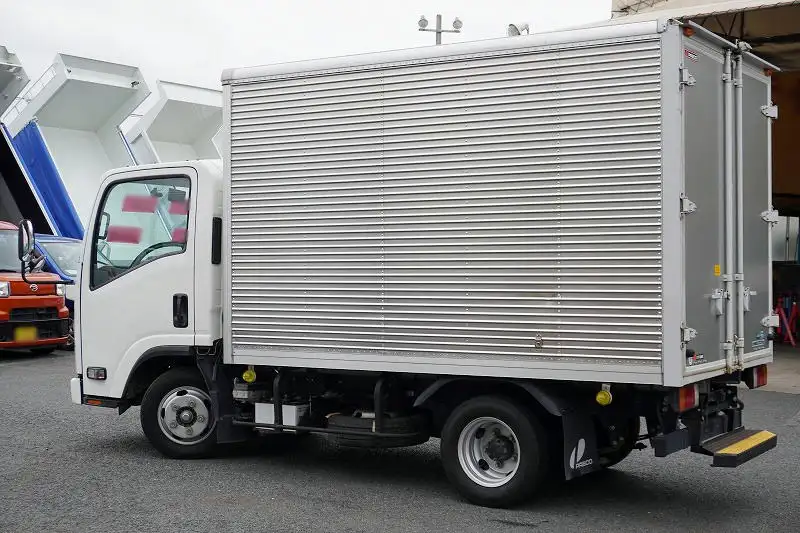 いすゞ エルフ 小型 アルミバン 2RG-NLR88AN R2の中古トラック画像4