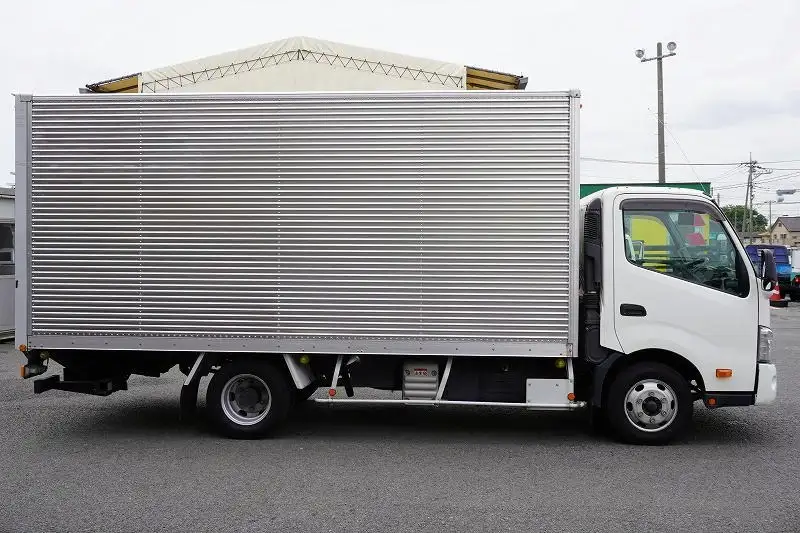日野 デュトロ 小型 アルミバン パワーゲート 2RG-XZU712Mの中古トラック画像2