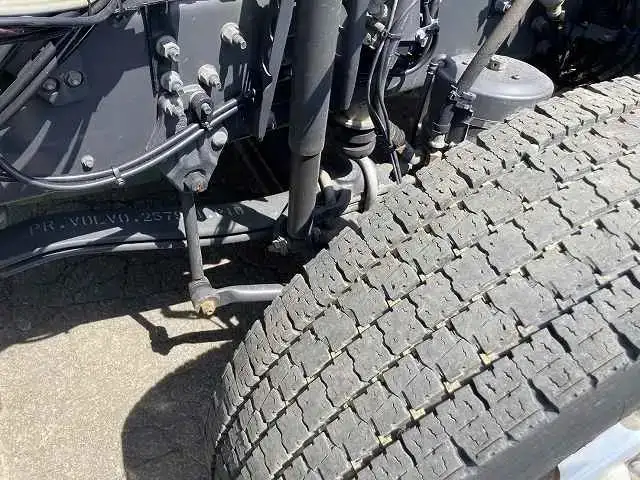 ボルボ トラック 大型 トラクター ハイルーフ 1デフの中古トラック画像19