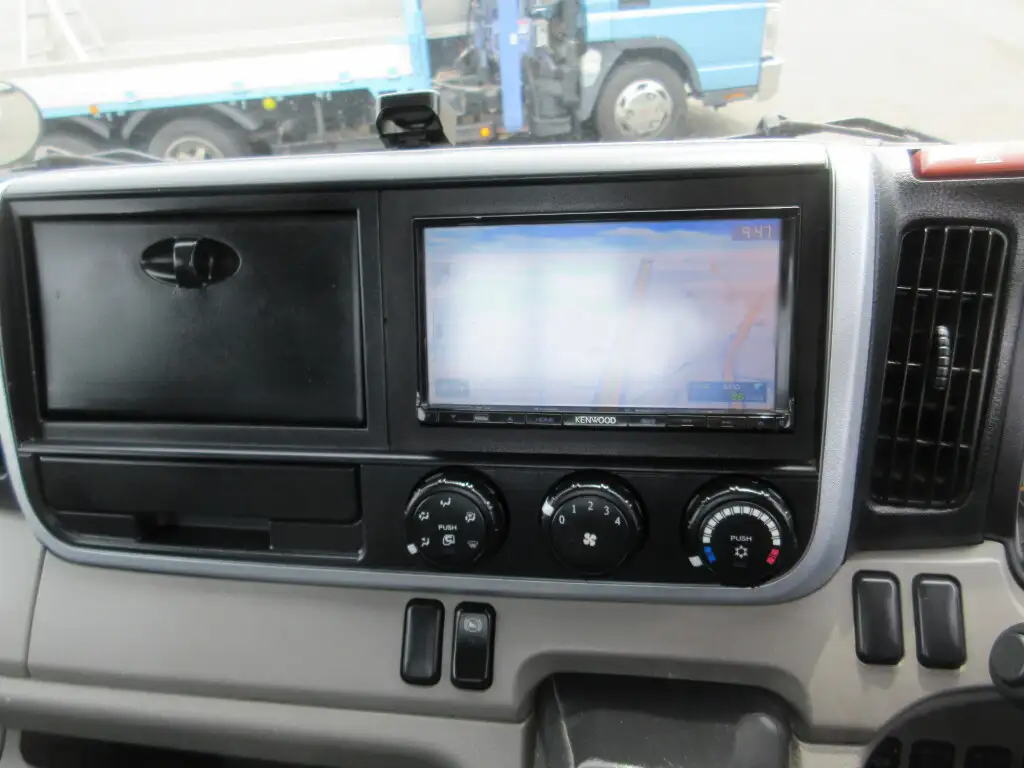三菱 キャンター 小型 平ボディ TPG-FBA50 H28の中古トラック画像15