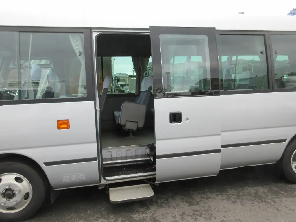 日野 リエッセ 小型 バス マイクロバス BDG-XZB50Mの中古トラック画像6