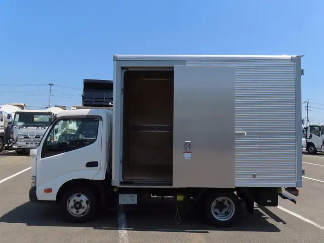 トヨタ ダイナ 小型 アルミバン サイドドア 2RG-XZC605の中古トラック画像7