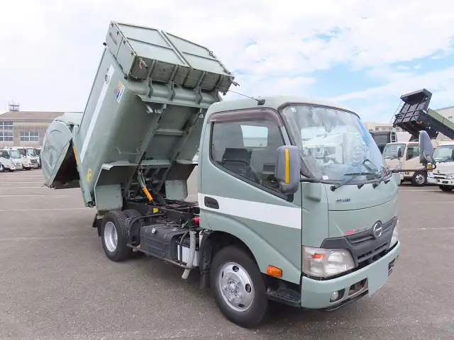 日野 デュトロ 小型 パッカー車 巻き込み式 TKG-XZU600Xの中古トラック画像3