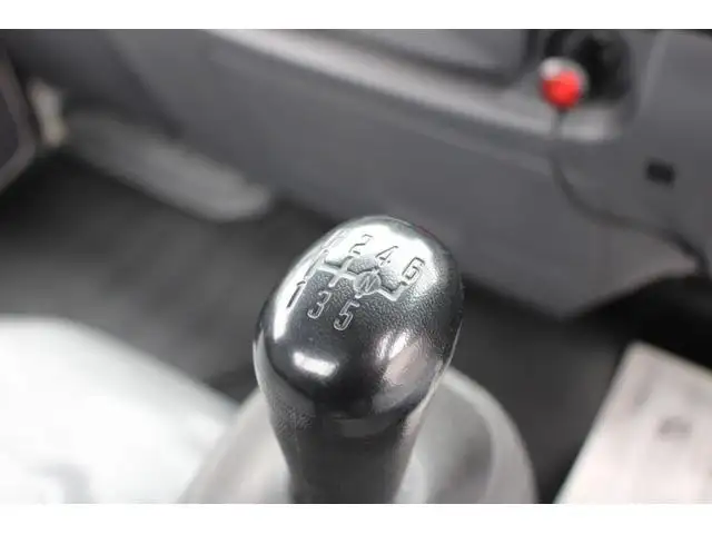 いすゞ エルフ 小型 平ボディ パワーゲート 床鉄板の中古トラック画像12