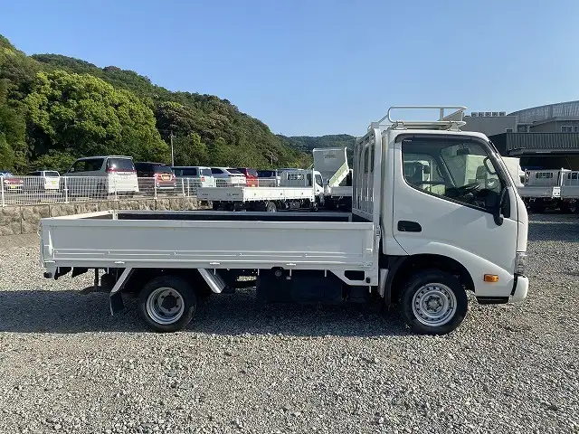 トヨタ トヨエース 小型 平ボディ DF-KDY231 H31/R1の中古トラック画像3
