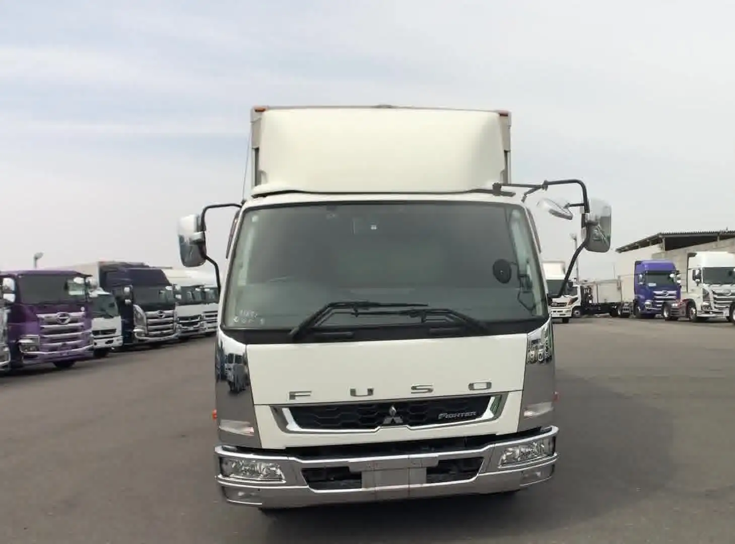三菱 ファイター 中型/増トン ウイング エアサス ベッドの中古トラック画像2
