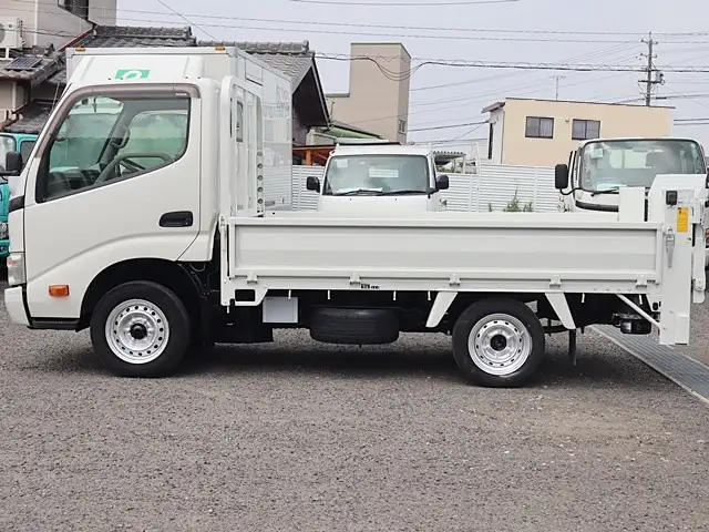 トヨタ ダイナ 小型 平ボディ パワーゲート ABF-TRY220の中古トラック画像5