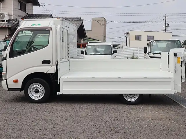 トヨタ ダイナ 小型 平ボディ パワーゲート ABF-TRY220の中古トラック画像6